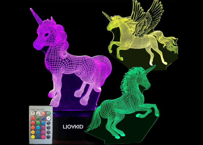 원격 제어 3개는 아이 환영을 위해 변화하는 3D LED 빛 램프 7 색깔을 모방합니다
